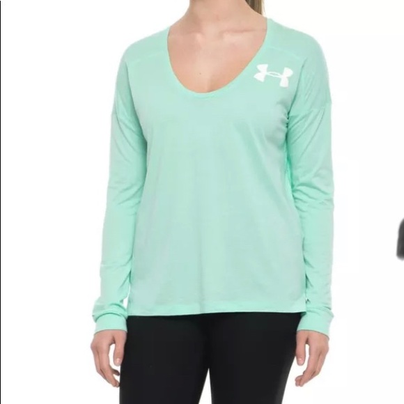 Under Armour Tops - UNDER ARMOUR  long sleeve shirt size small